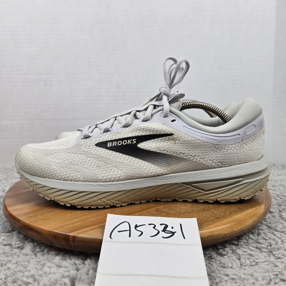 Brooks Men 10D Revel 7 White Pelican Black Gym Casual Athletic Road Running Shoe
